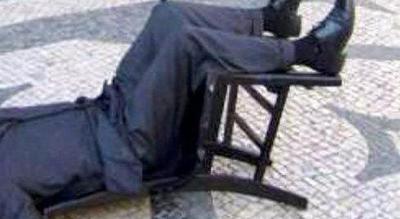 NELLA TUA CASA : può capitare di Cadere dalla Sedia..