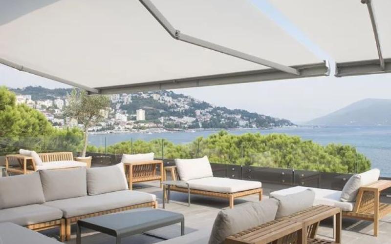 Tecno Infissi tende da sole e strutture speciali