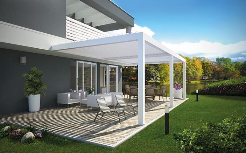 Infissi e copertura bioclimatica